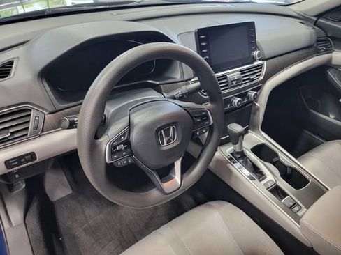 Used 2018 Honda Accord EX image 12