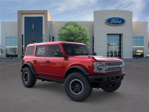 New 2025 Ford Bronco Badlands image 7