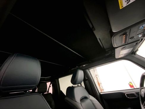 Certified 2024 Ford Bronco Outer Banks image 12