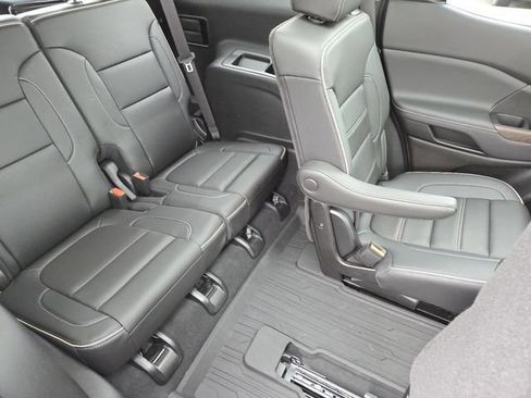 Used 2023 GMC Acadia Denali w/ Denali Ultimate Package image 30