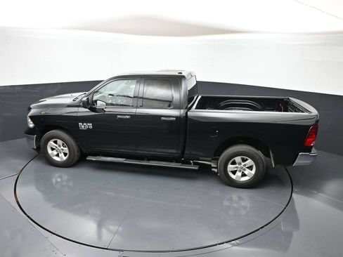Used 2024 RAM 1500 Classic SLT AWD/4WD image 31