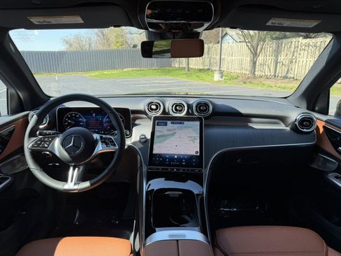 Certified 2026 Mercedes-Benz GLC 300 4MATIC image 9