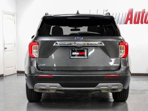 Used 2020 Ford Explorer XLT w/ Equipment Group 202A image 8