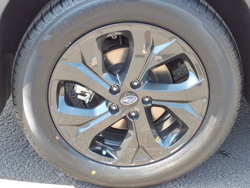 Certified 2022 Subaru Outback Onyx Edition XT w/ Popular Package #2 image 11