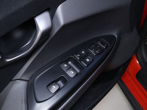 Used 2019 Hyundai Veloster Turbo R-Spec image 14