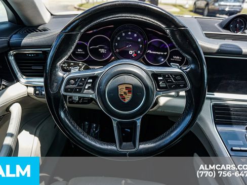 Used 2018 Porsche Panamera 4 w/ Premium Package Plus AWD/4WD image 33