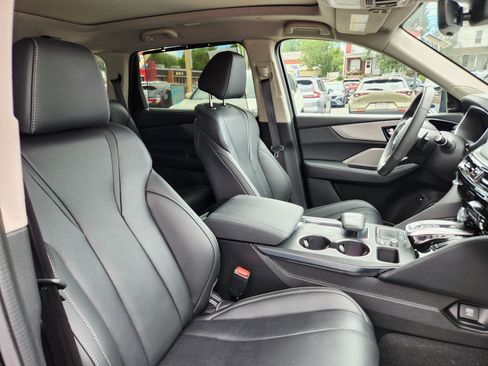 Certified 2024 Acura MDX SH-AWD w/ Technology Package image 16