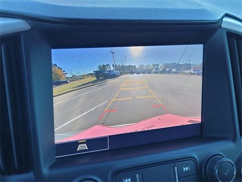 Used 2022 GMC Terrain SLT image 25