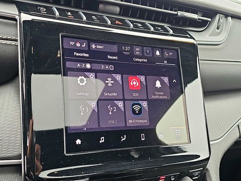 Used 2025 Jeep Grand Cherokee Altitude image 25