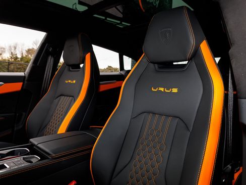 Used 2024 Lamborghini Urus S image 27