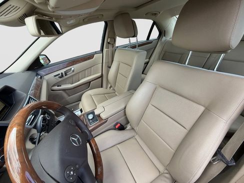 Used 2012 Mercedes-Benz E 350 4MATIC Sedan image 11