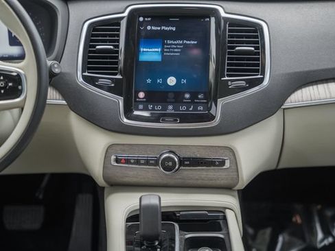 Certified 2023 Volvo XC90 B6 Plus AWD/4WD image 22