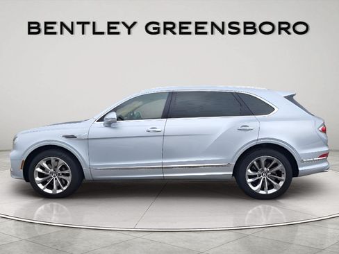 Used 2023 Bentley Bentayga Extended Wheelbase AWD/4WD image 4