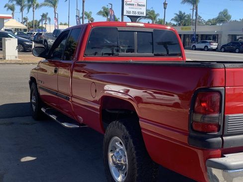 Used 2000 Dodge Ram 2500 Truck 2WD Quad Cab image 6
