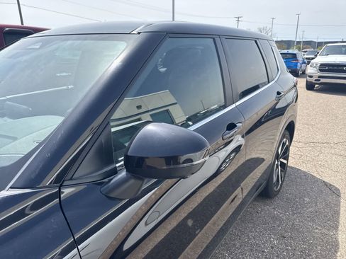 Used 2024 Mitsubishi Outlander SE AWD/4WD image 18