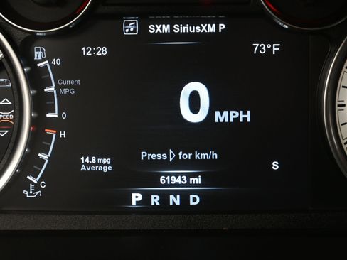 Used 2018 RAM 1500 Laramie RWD image 16