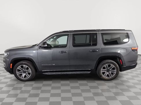Used 2024 Jeep Wagoneer Series II w/ Flexible Seating Group RWD image 5