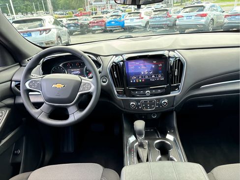 Certified 2023 Chevrolet Traverse LT FWD image 23