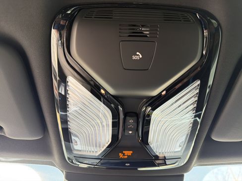 New 2026 BMW X5 sDrive40i image 10