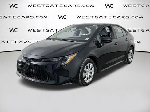 Used 2022 Toyota Corolla LE image 39