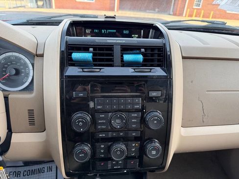 Used 2008 Ford Escape Limited image 16