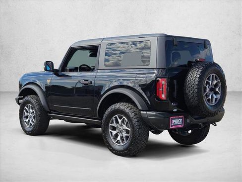 Used 2023 Ford Bronco Badlands image 7
