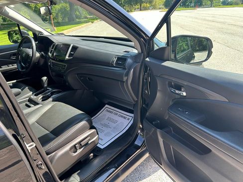Used 2017 Honda Ridgeline RTL-T image 14