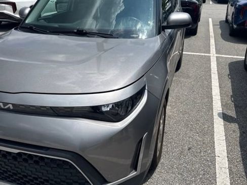 Certified 2023 Kia Soul LX w/ Option Group 015 FWD image 2