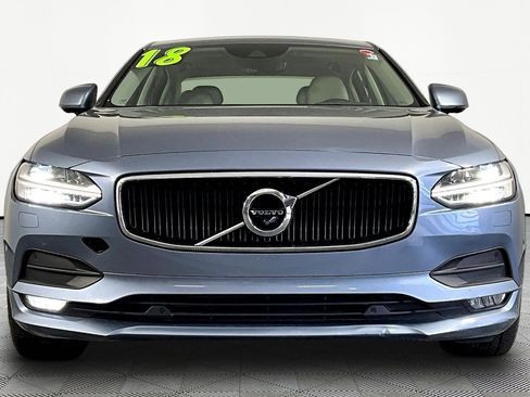 Used 2018 Volvo S90 T5 Momentum w/ Convenience Package AWD/4WD image 2