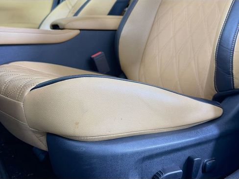 Used 2022 Nissan Sentra SV w/ SV Premium Package image 22