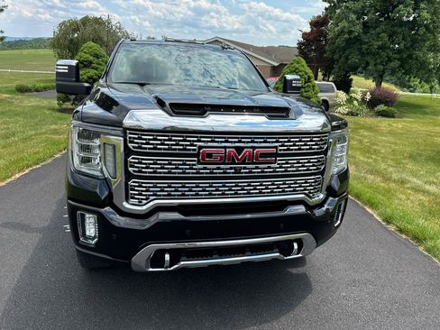 Used 2020 GMC Sierra 3500 Denali w/ Denali Ultimate Package AWD/4WD image 7