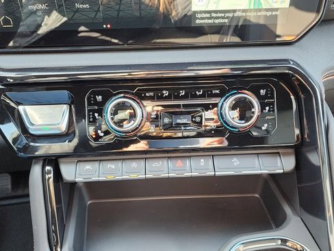 New 2026 GMC Sierra 1500 AT4 w/ AT4 Premium Package image 29