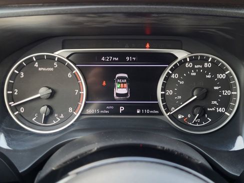 Used 2023 Nissan Rogue SV image 10