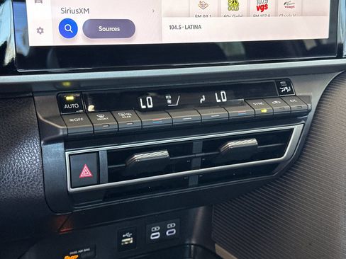 Used 2025 Toyota Camry SE w/ Multimedia Upgrade Package FWD image 17