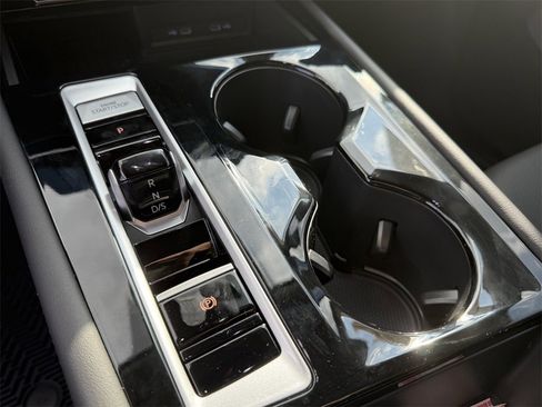 New 2026 Volkswagen Atlas SE image 21