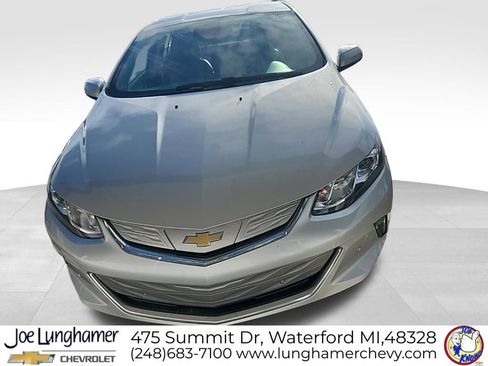 Used 2018 Chevrolet Volt Premier w/ Driver Confidence Package image 9