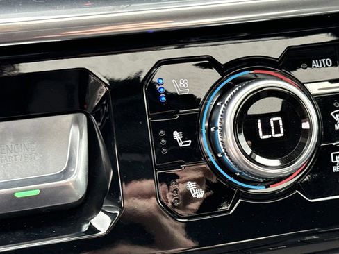 New 2025 GMC Sierra 2500 Denali w/ Denali Reserve Package image 6