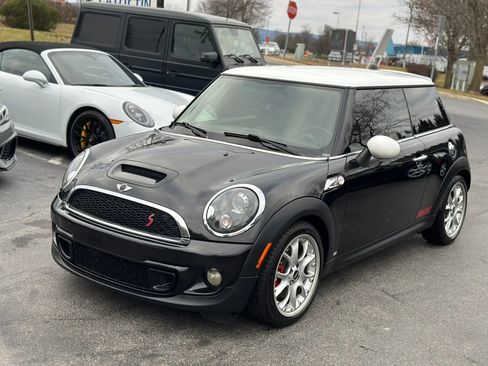 Used 2011 MINI Cooper S image 1
