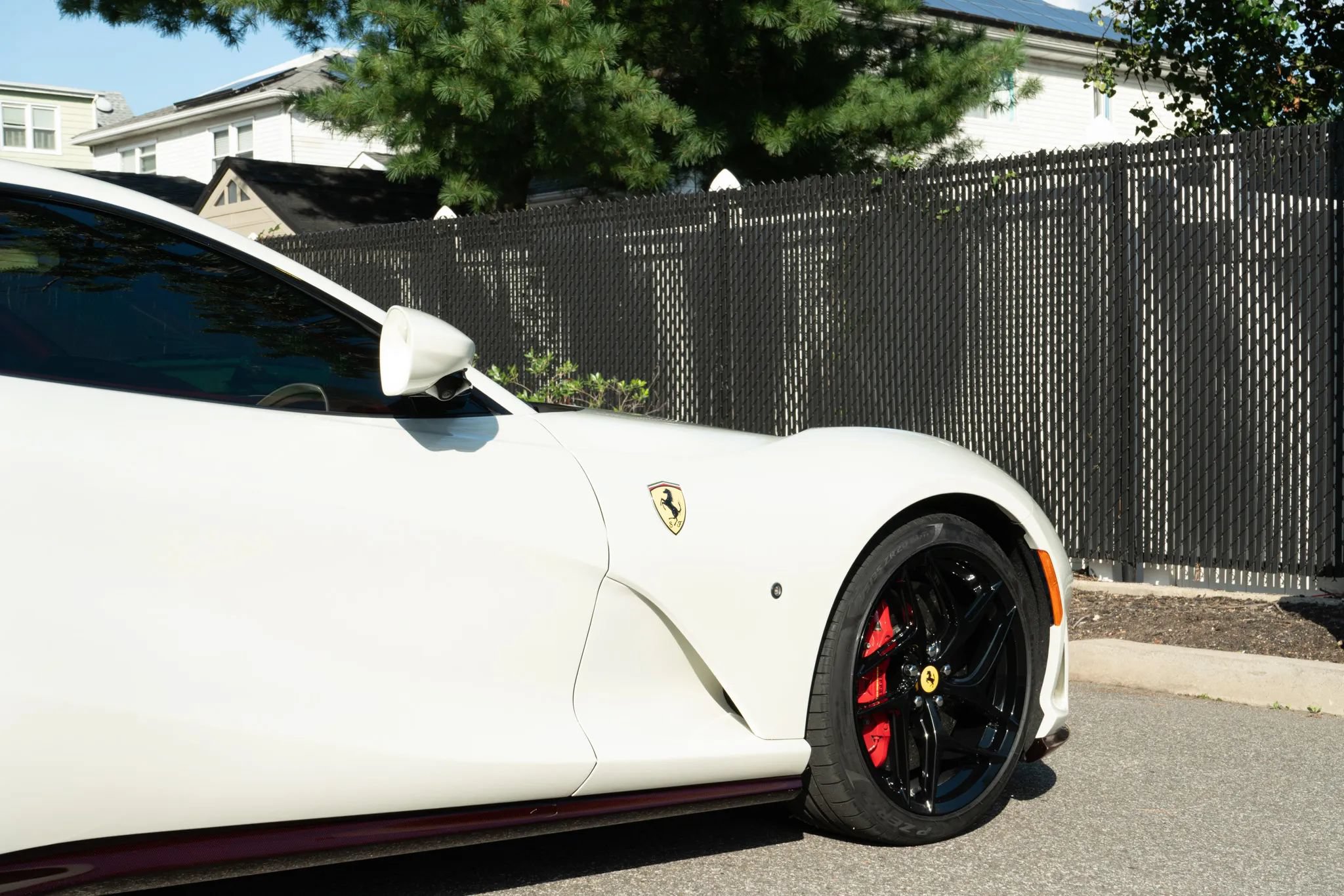 Used 2020 Ferrari 812 Superfast RWD image 36