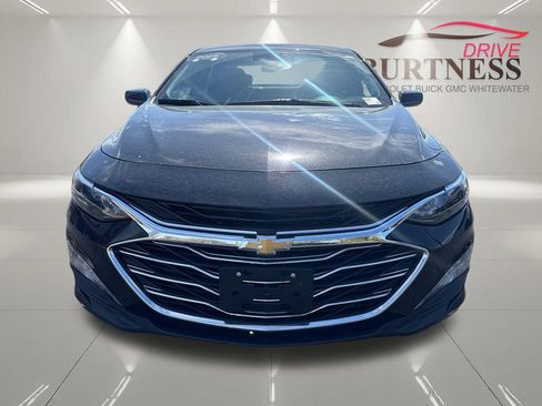 Used 2025 Chevrolet Malibu LT FWD image 3