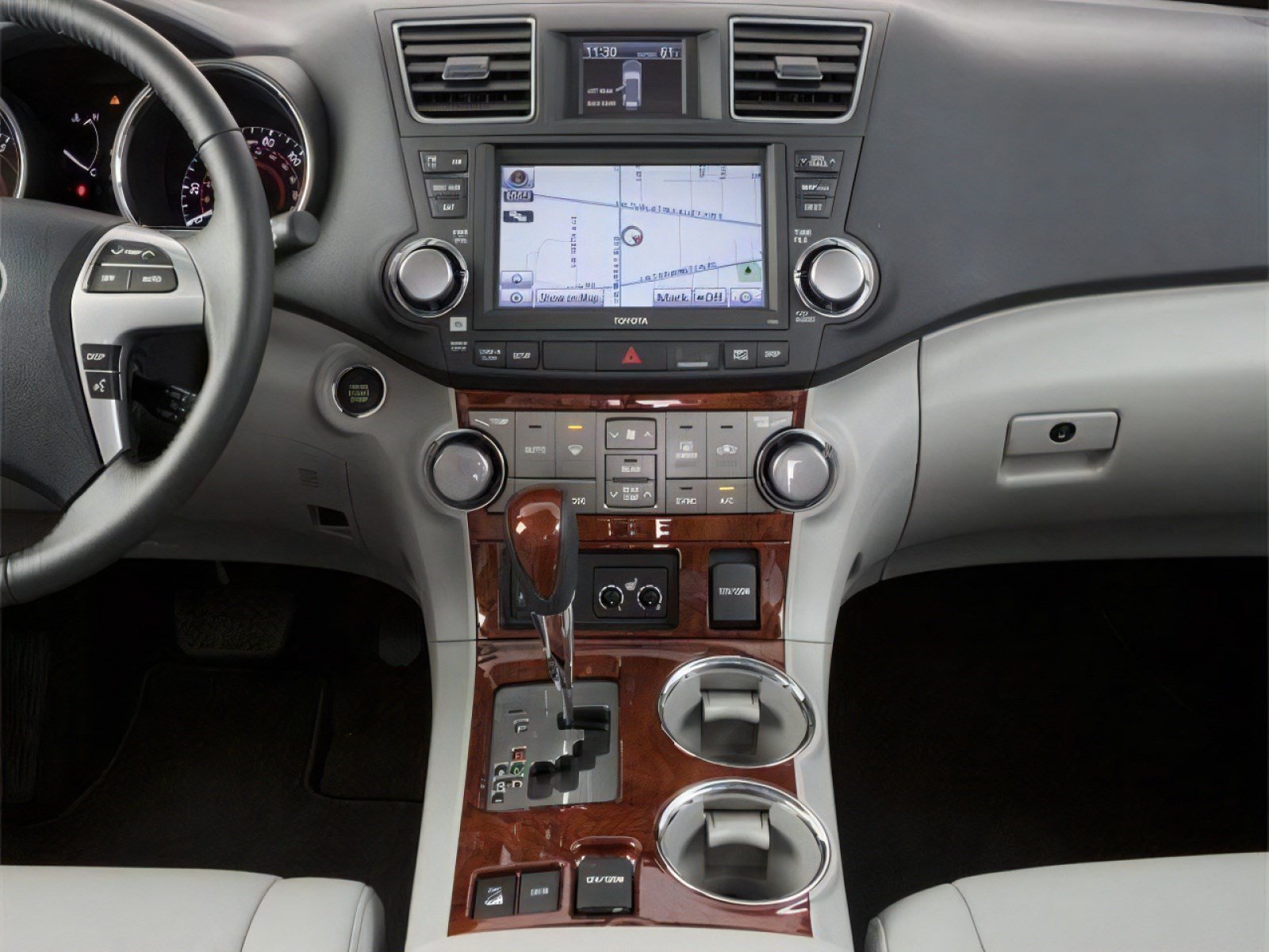 Used 2013 Toyota Highlander SE AWD/4WD image 8