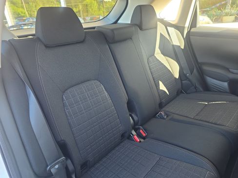 Used 2025 Honda HR-V LX image 14