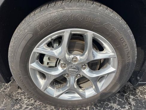 Used 2019 Chrysler Pacifica Limited w/ Advanced Safetytec Group FWD image 28