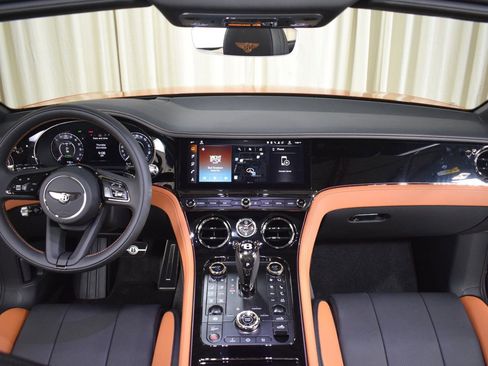 New 2026 Bentley Continental GTC AWD/4WD image 2