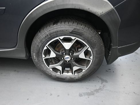 Used 2018 Subaru Crosstrek 2.0i Premium w/ Popular Package #2 AWD/4WD image 15