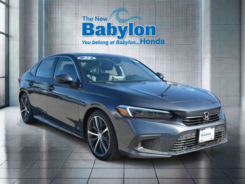 Used 2024 Honda Civic Touring image 6