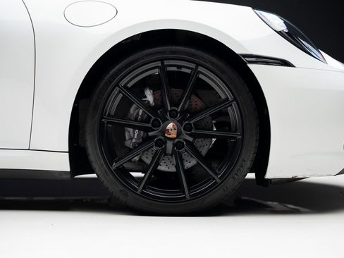 Used 2020 Porsche 911 Carrera image 40