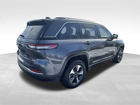 Used 2023 Jeep Grand Cherokee 4WD 4xe image 7