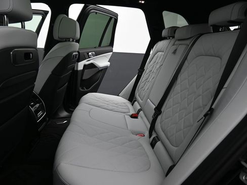 New 2026 BMW X5 xDrive50e w/ Executive Package image 16