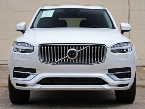 Used 2021 Volvo XC90 T8 Inscription Expression w/ Advanced Package AWD/4WD image 6